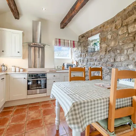 The Smithy - Uk49535